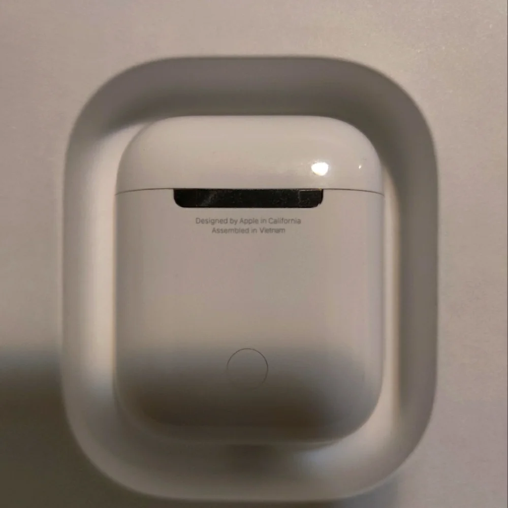 Apple AirPods